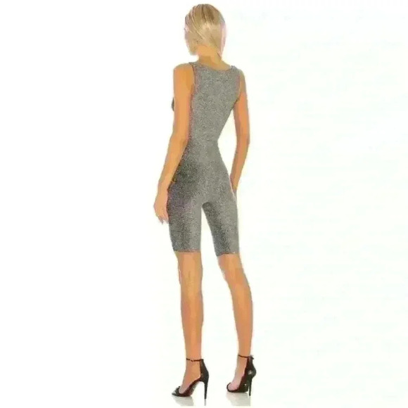 Lovers + Friends Revolve Galaxy Black Sleeveless Amie Romper Twist Front XXS - Picture 3 of 9